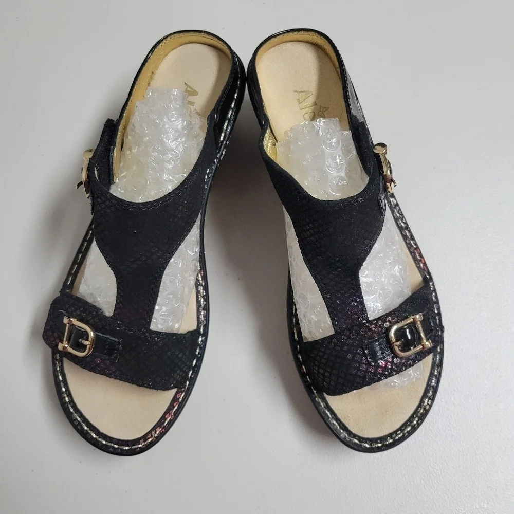 Alegria Lara Gemboree Irisdescent Wedge Sandals Size 40.
